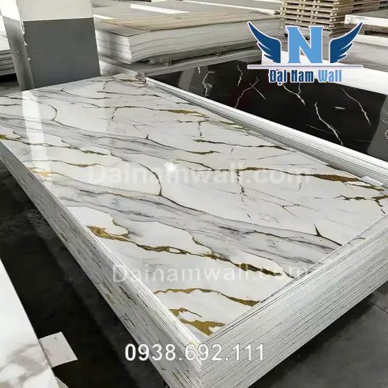 Tấm nhựa giả đá: Giải mã 5 lỗi thi công thường gặp và cách Đại Nam Wall bắt bệnh triệt để - Ảnh 3