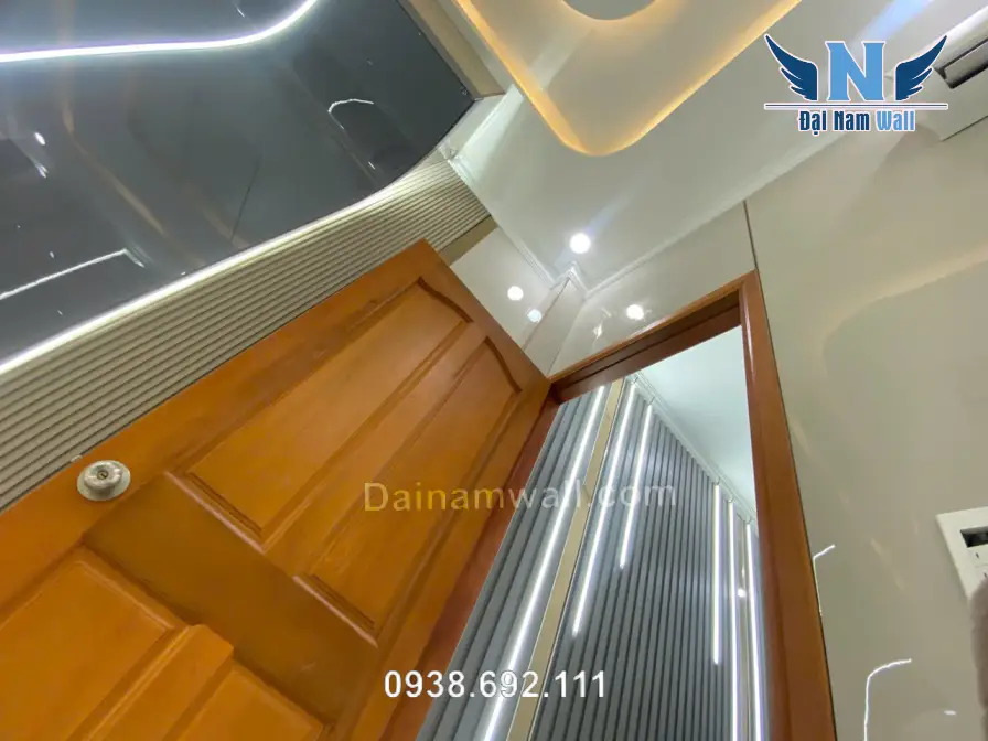 Tấm Nhựa Giả Đá Biến Hóa Không Gian Sống Của Bạn Như Thế Nào? (Review Chân Thực Từ Các Công Trình Đã Hoàn Thiện) 2 Tận Mục Sở Thị: Tấm Nhựa Giả Đá Biến Hóa Không Gian Sống Của Bạn Như Thế Nào? (Review Chân Thực Từ Các Công Trình Đã Hoàn Thiện) - Ảnh 2