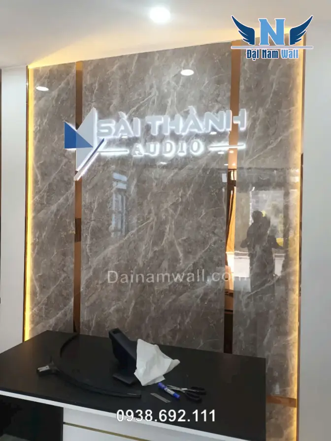 Tấm nhựa giả đá: 5 cạm bẫy chết người bạn PHẢI biết để KHÔNG bị lừa! - Ảnh 4