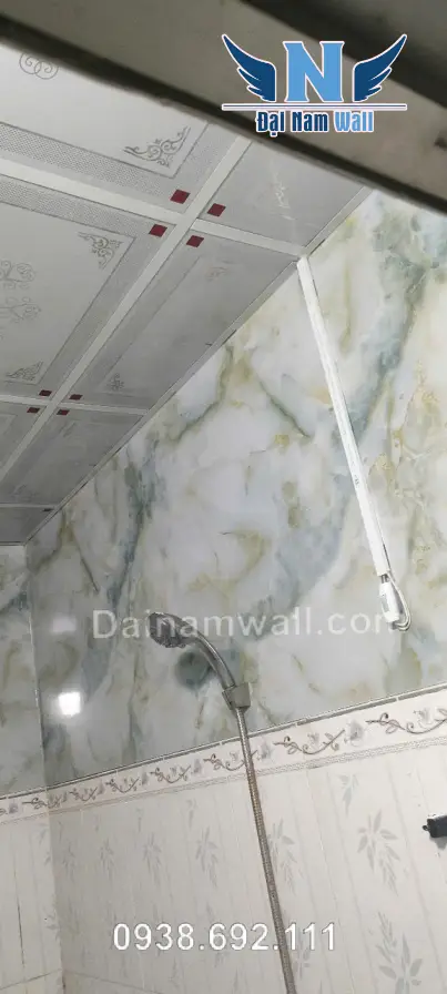 Tấm nhựa giả đá: Cuộc chiến xu hướng chưa hồi kết - Ai sẽ thống trị không gian Việt? - Ảnh 4