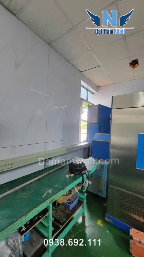 Tấm nhựa giả đá: Bí mật đằng sau không gian sang trọng mà không lo 