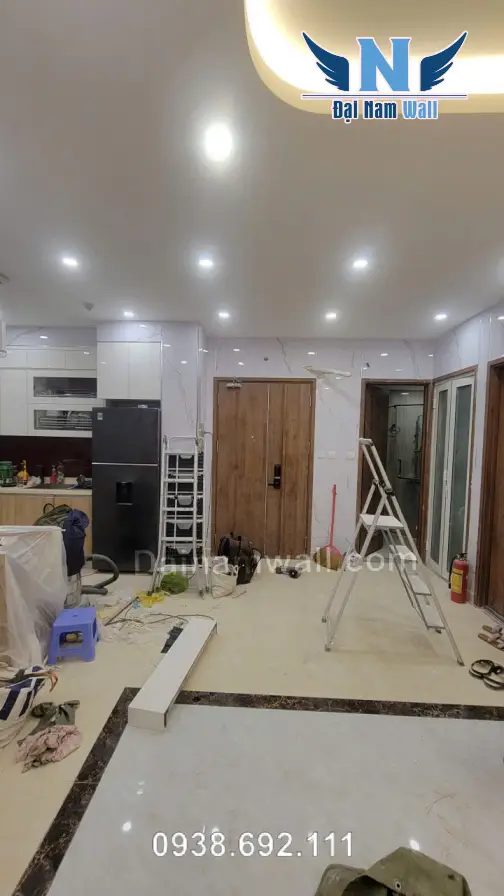 Tường nhà ẩm mốc ám ảnh? Tấm nhựa giả đá - Giải pháp đẹp, bền, đánh bay nấm mốc!